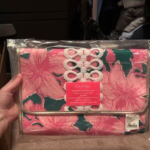 Lilly Pulitzer Hibis Kiss Clutch